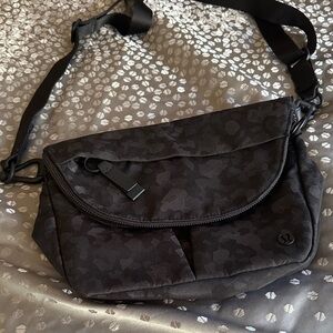 lululemon athletica Festival Black Crossbody Bag